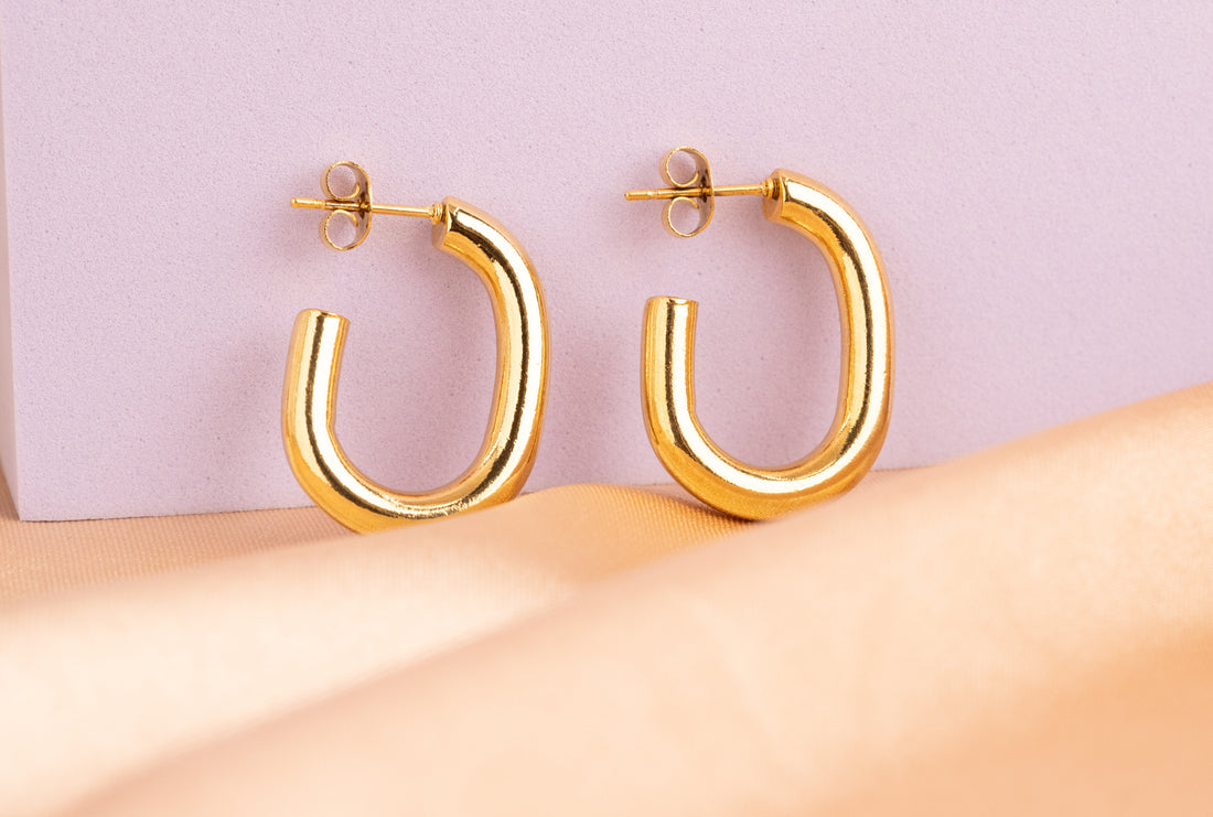 Candongas Óvalo Tres Cuartos Doradas Ref:B1065