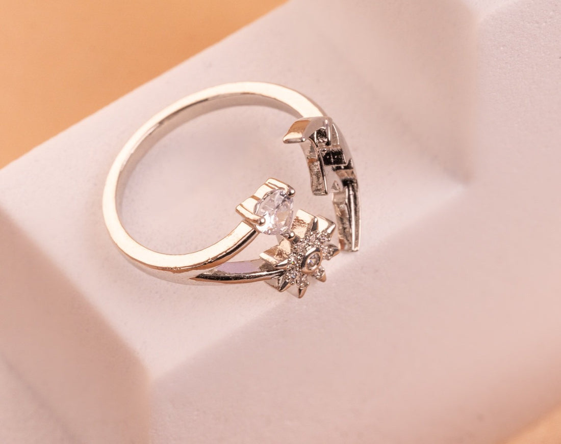 Anillo Cara Luna Plateado Ref: A1540