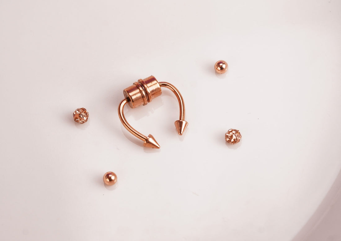 Septum Magnético Falso Eira Oro Rosa  Ref: H168