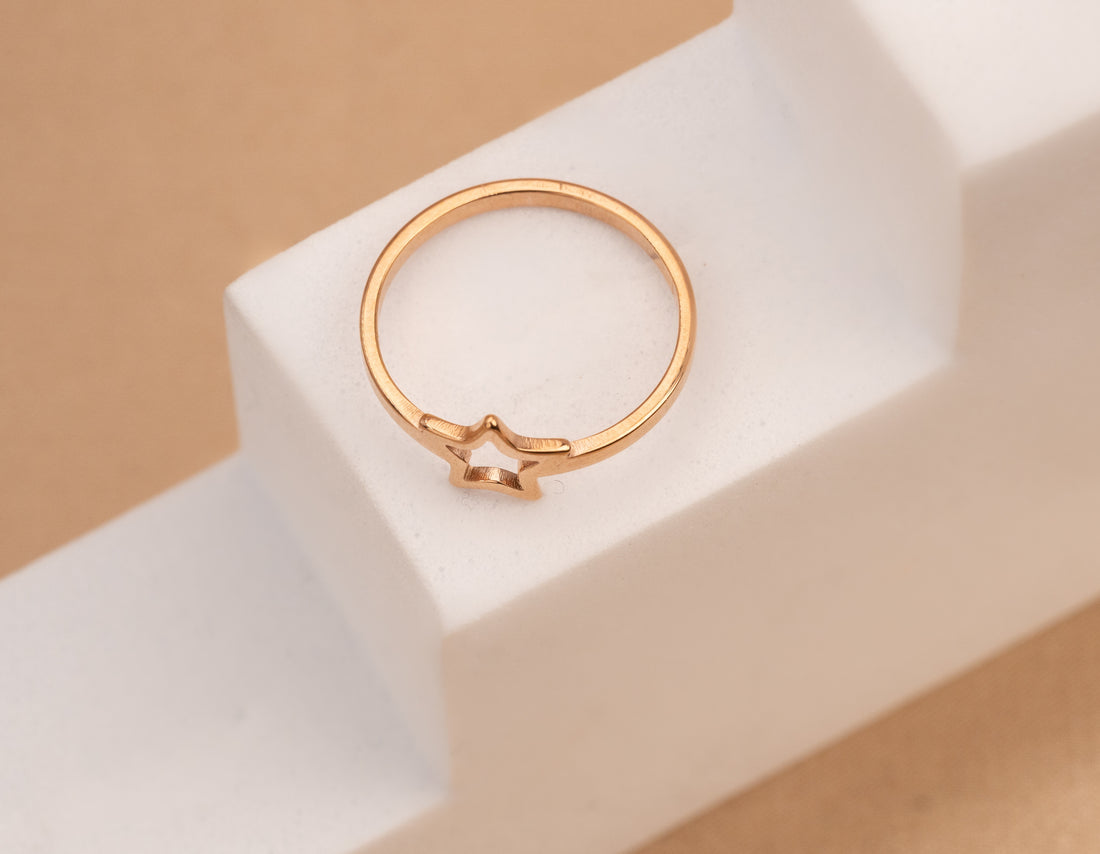 Anillo Estrellita Oro Rosa  Talla 7 Ref: A2040