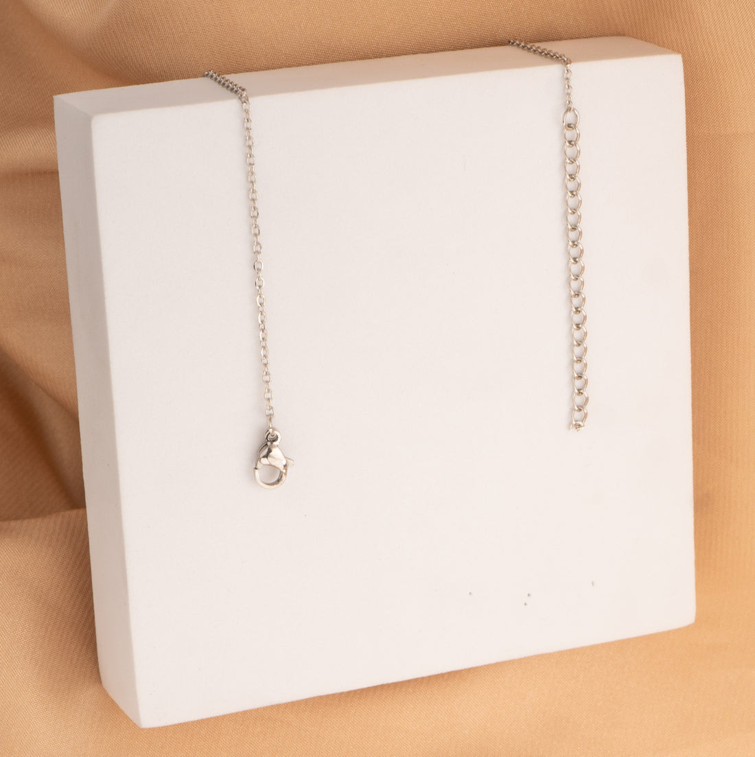 Cadena Espigas Círculo Plateada Ref: C423