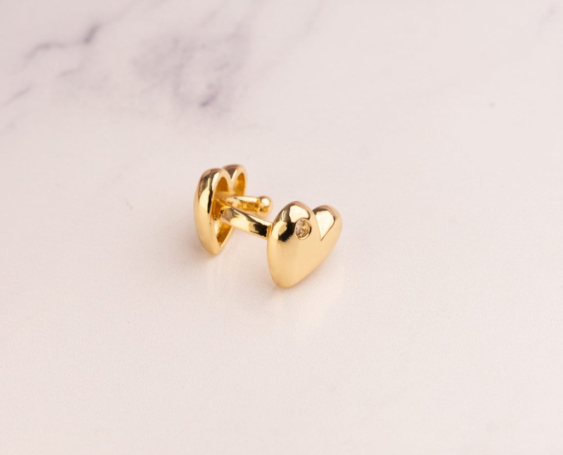 Ear Cuff Corazón Dorado Ref: E069