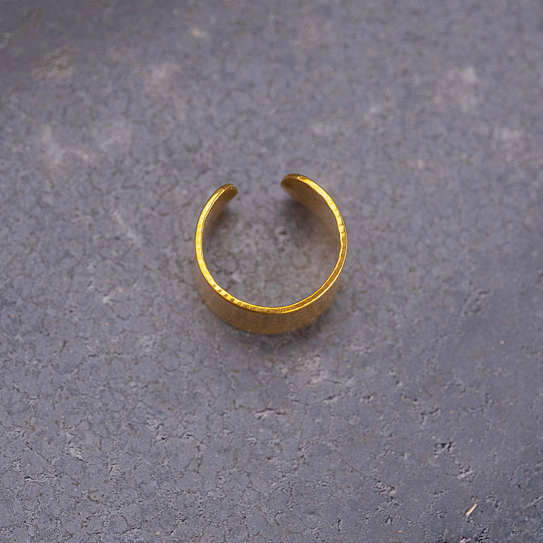 Ear Cuff Hombre Dorado Ref: F766