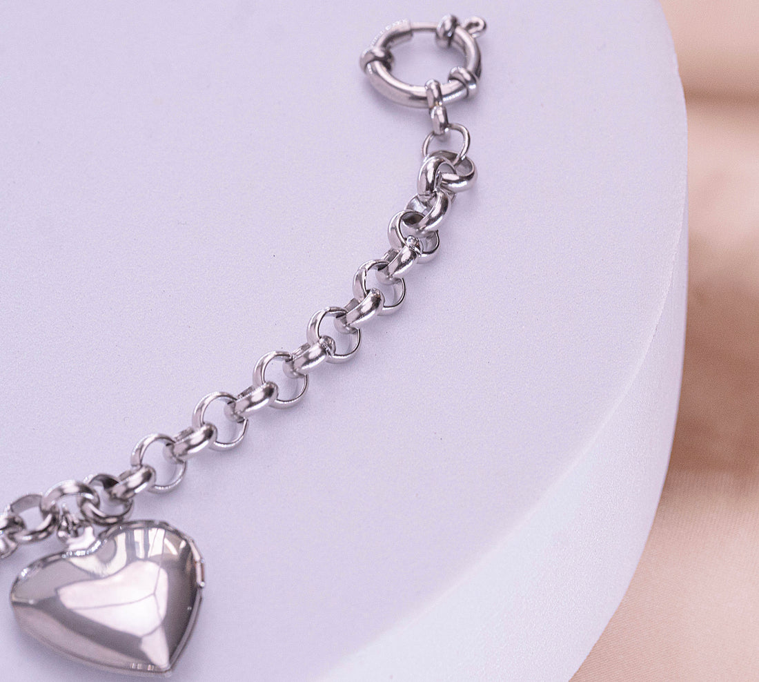 Pulsera Relicario Corazón Plateado Ref: I191