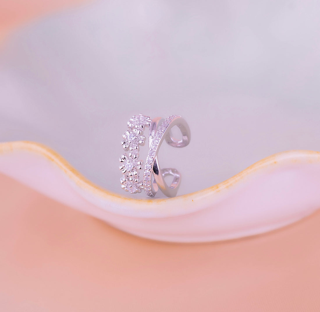 Ear Cuff Camelia Plateado Ref:E388