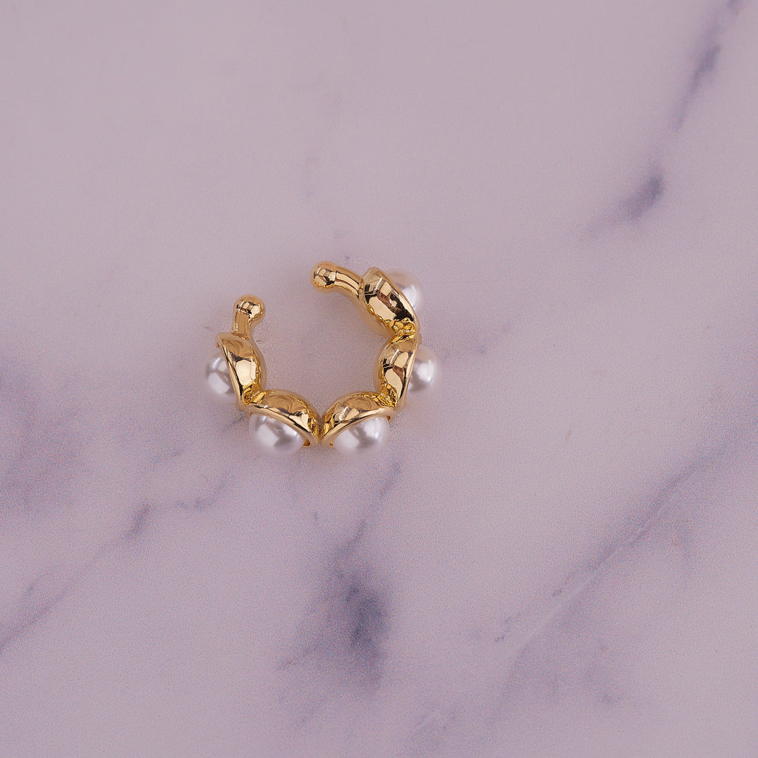 Ear Cuff Perlas Dorado Ref:E070