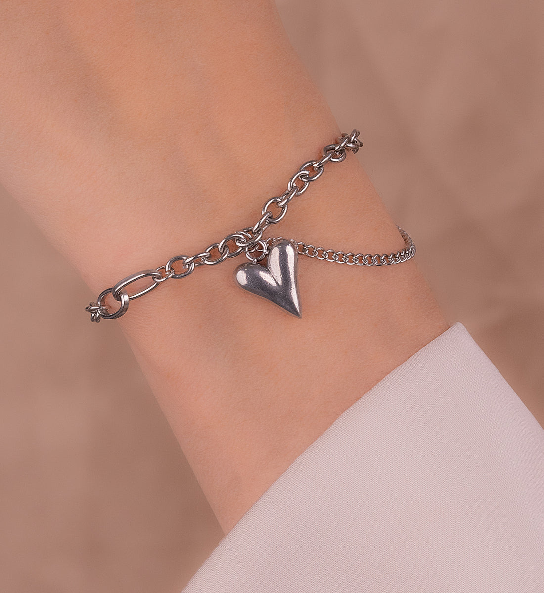 Pulsera Corazón Cadena Plateada Ref: I1088