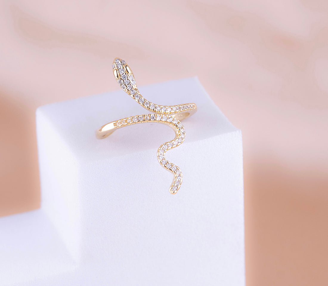 Anillo Serpiente Piedras Blancas Ref: A1741