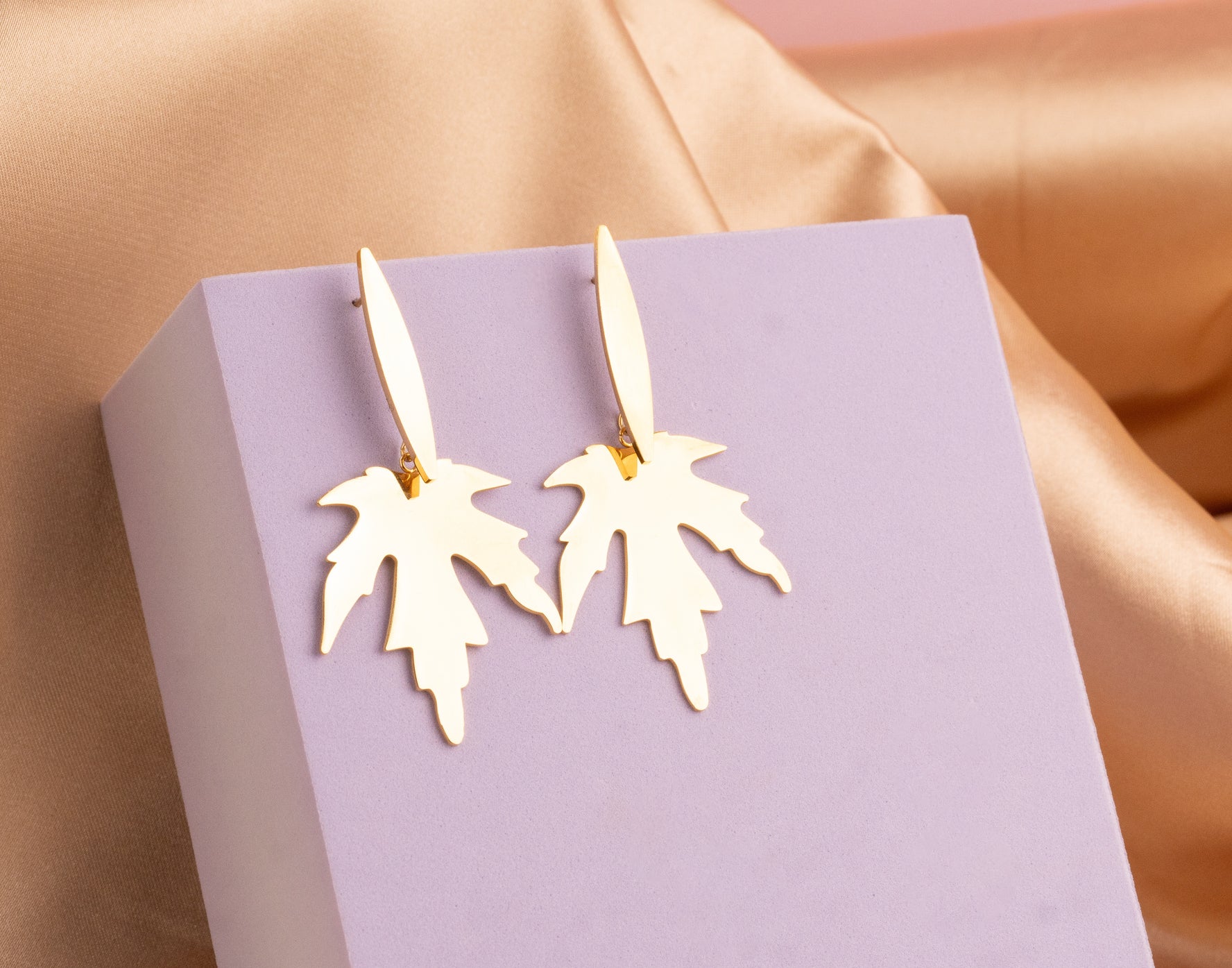 Aretes Arce Dorados Ref:B1087