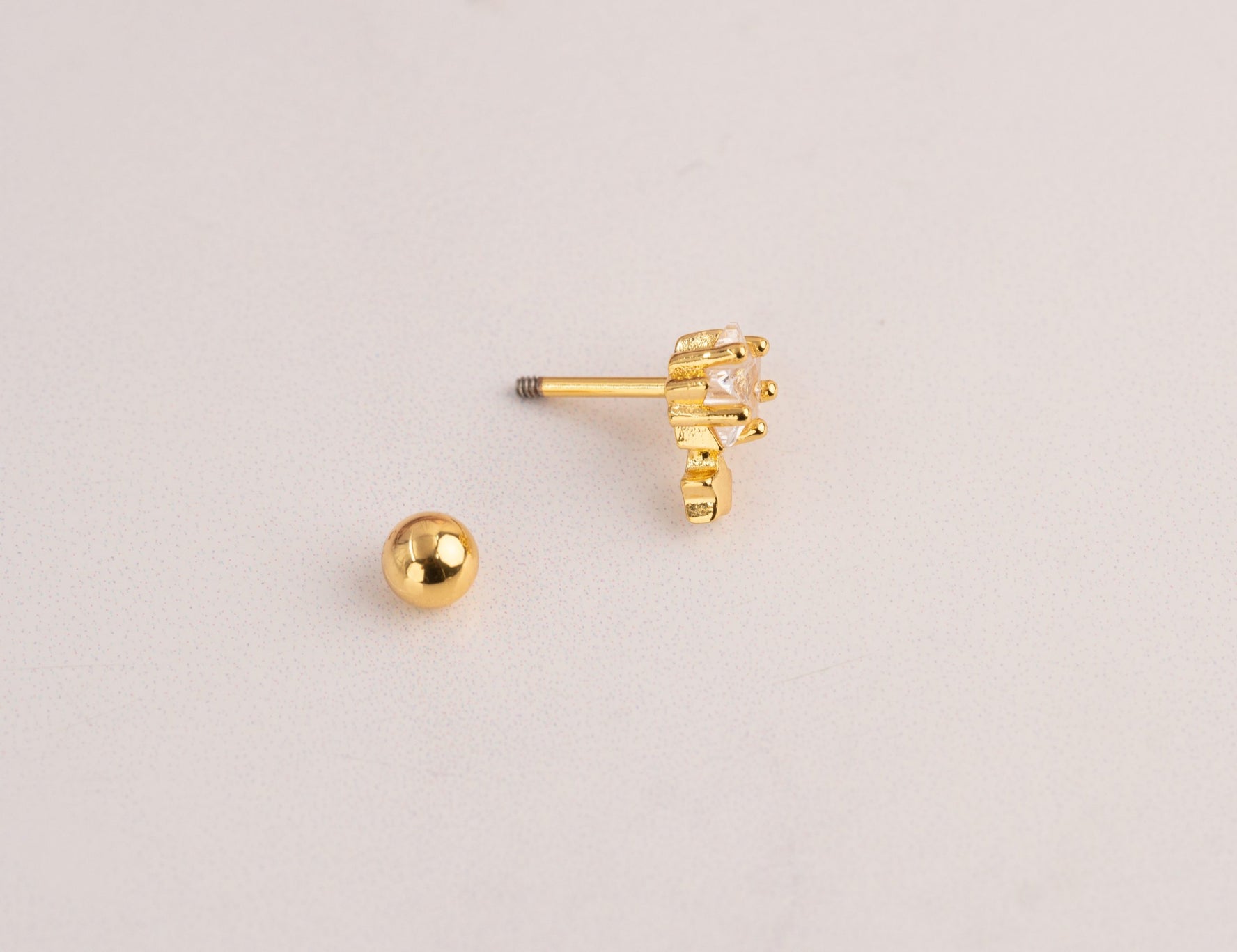 Piercing Tres Estrellas Dorado Ref: H648