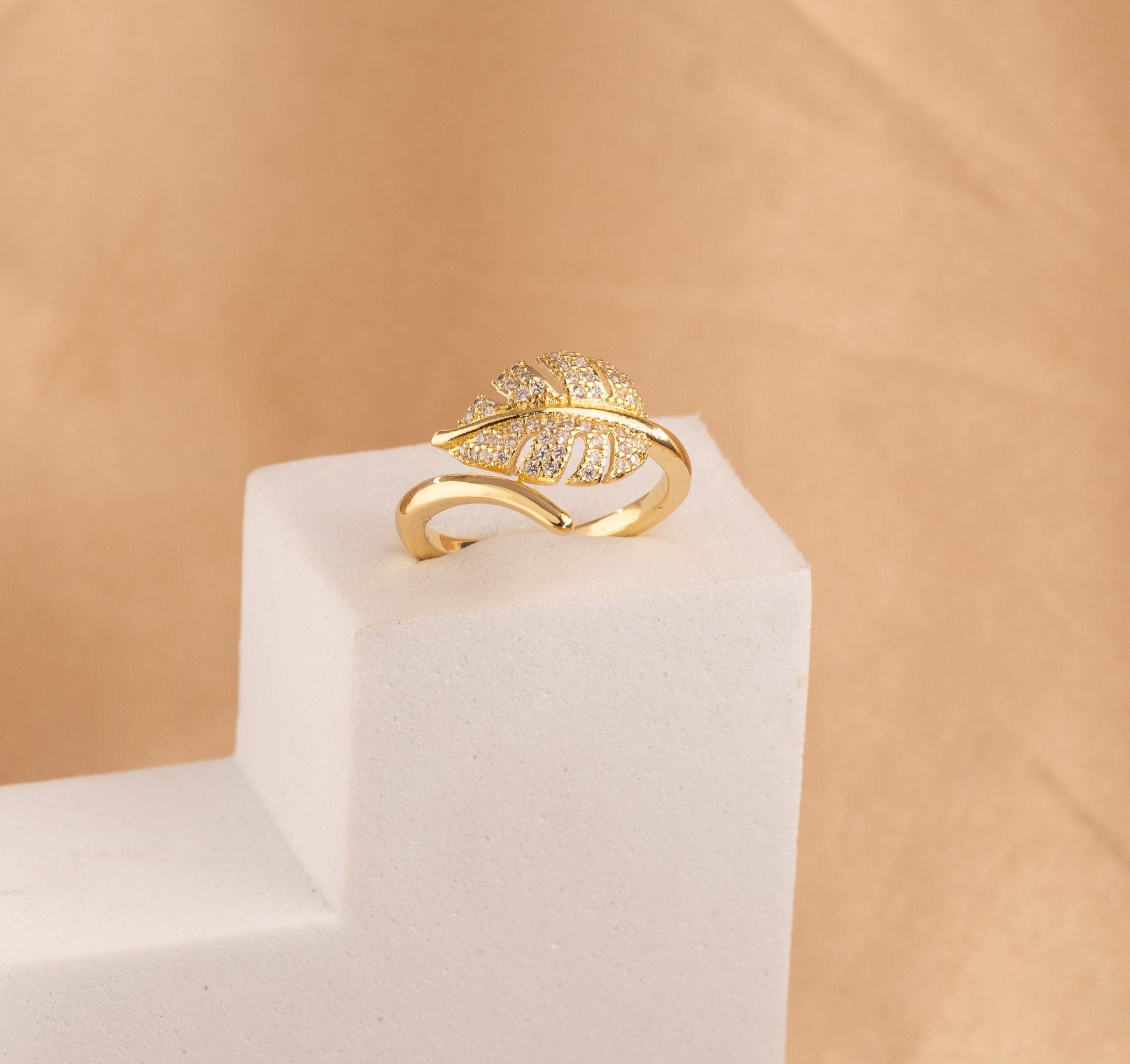 Anillo Hoja Circones Dorado Ref: A2480