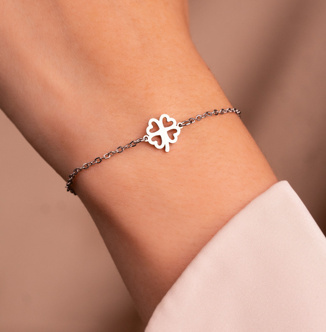 Pulsera Trébol Plateada Ref: I908