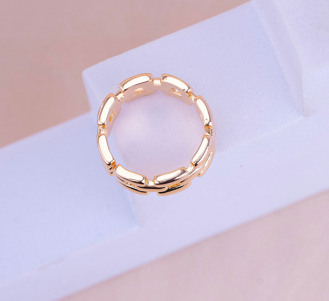 Anillo Bárbara Dorado Ref: A1641