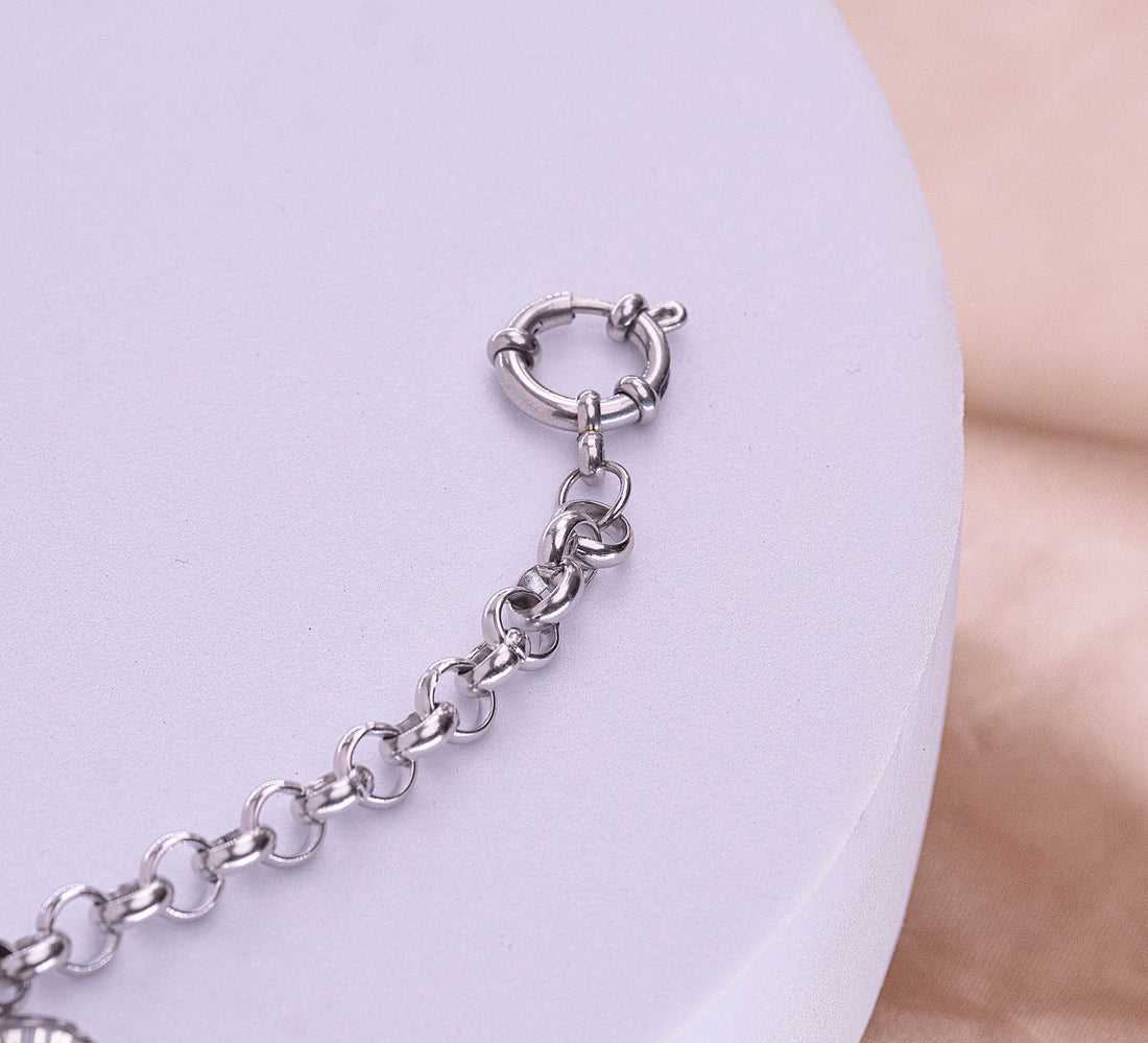 Pulsera Relicario Corazón Plateado Ref: I191