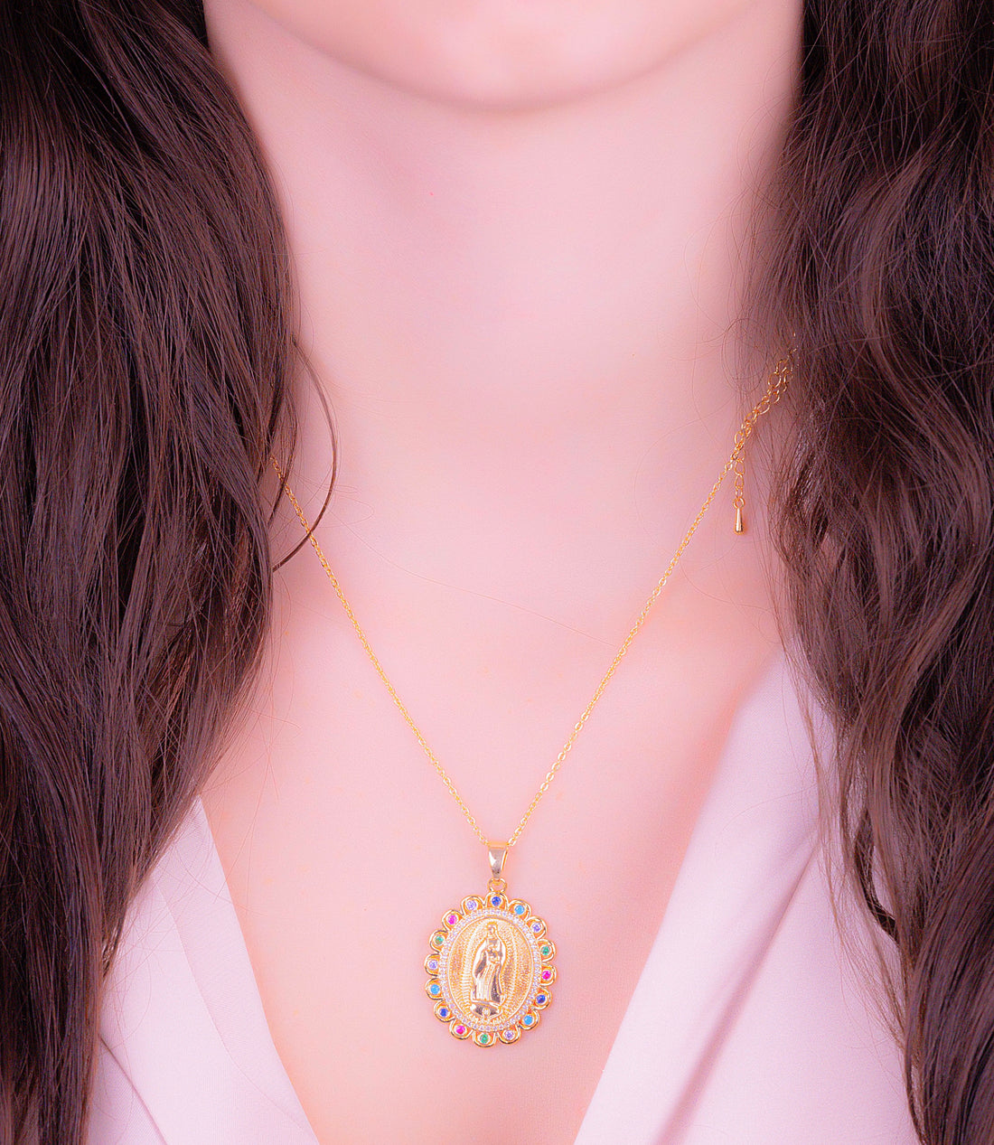 Cadena Virgen Circones Colores Ref:C126