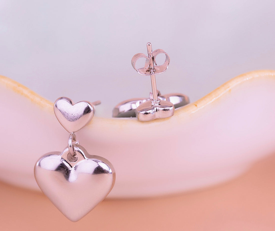 Aretes Corazones Plateados Ref: B726