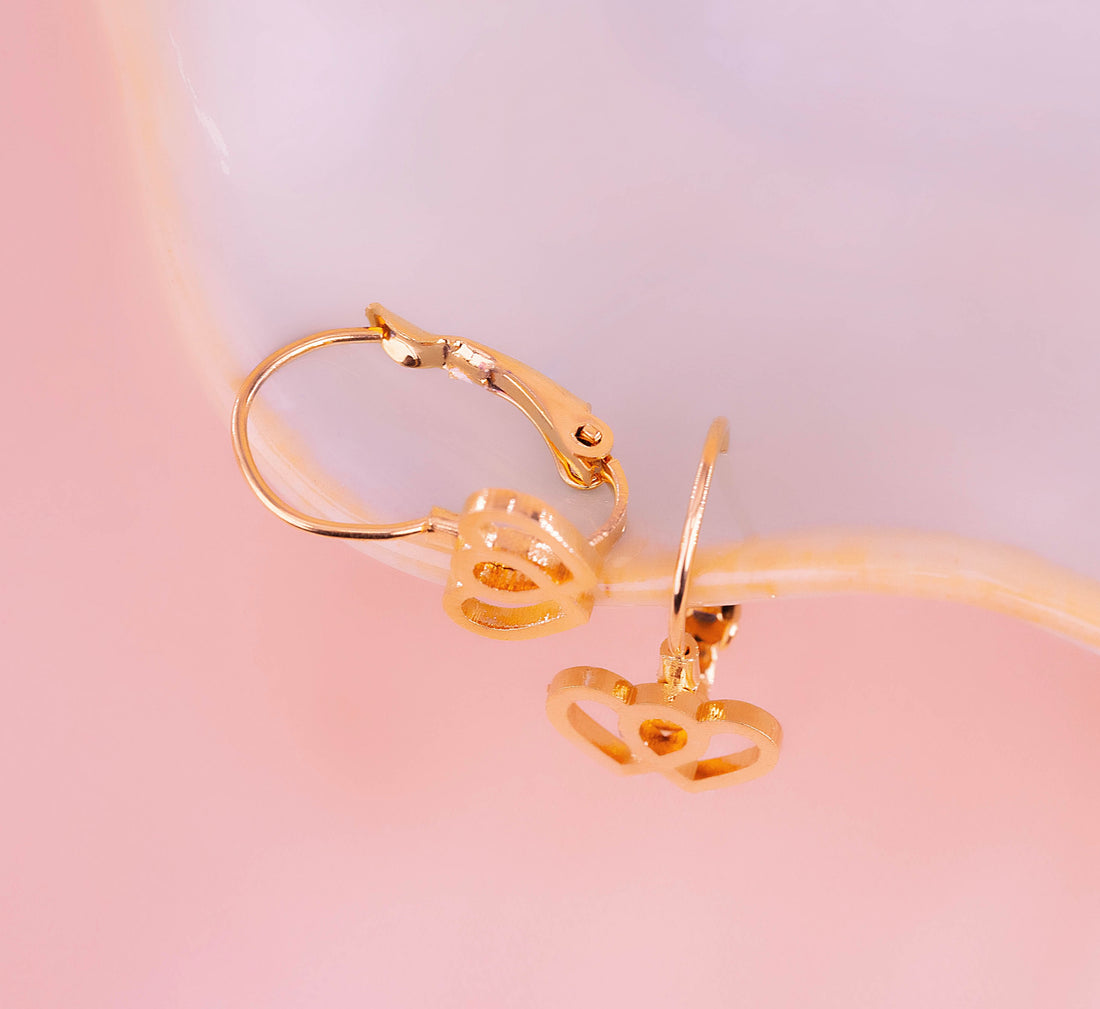 Aretes Corazones Dobles Dorados Ref: B127