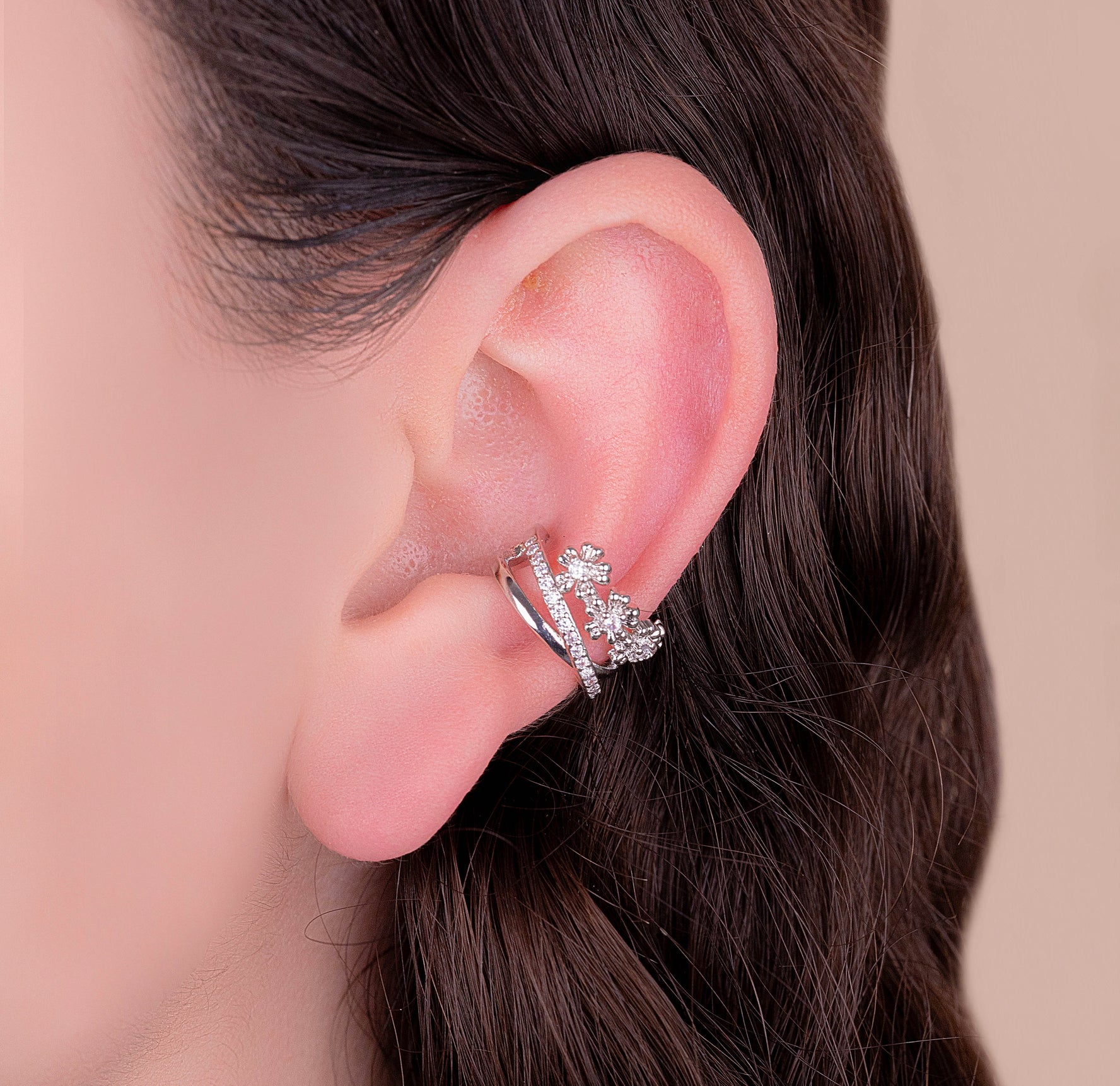 Ear Cuff Camelia Plateado Ref:E388