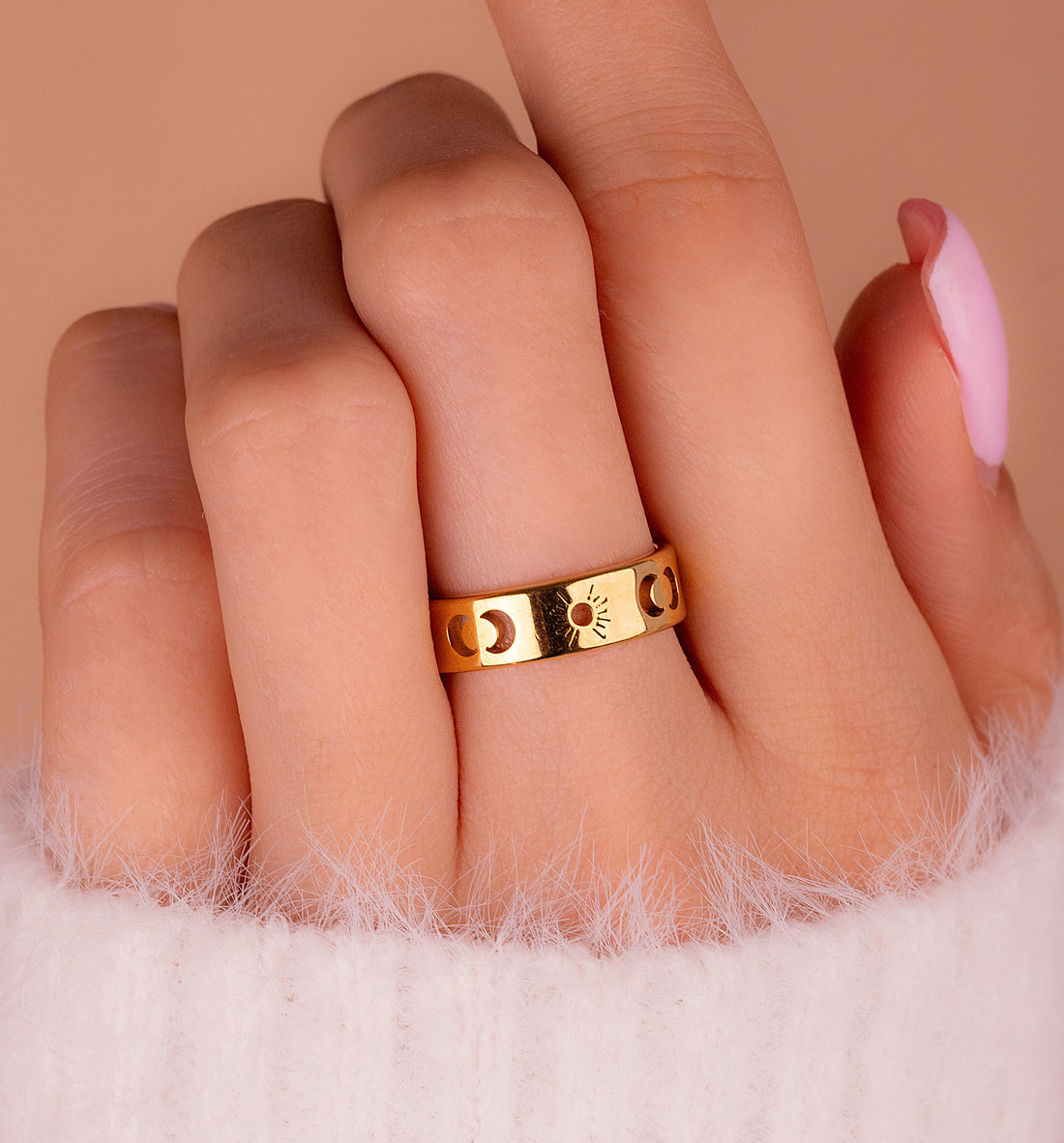 Argolla Sol Lunas Dorada Talla 7 Ref:A3600