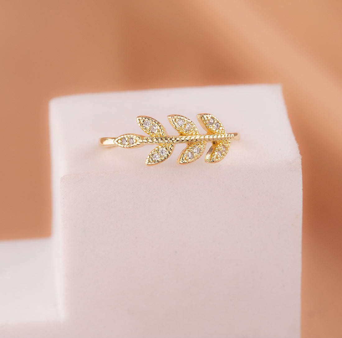 Anillo Hojas Dorado Ref: A2980