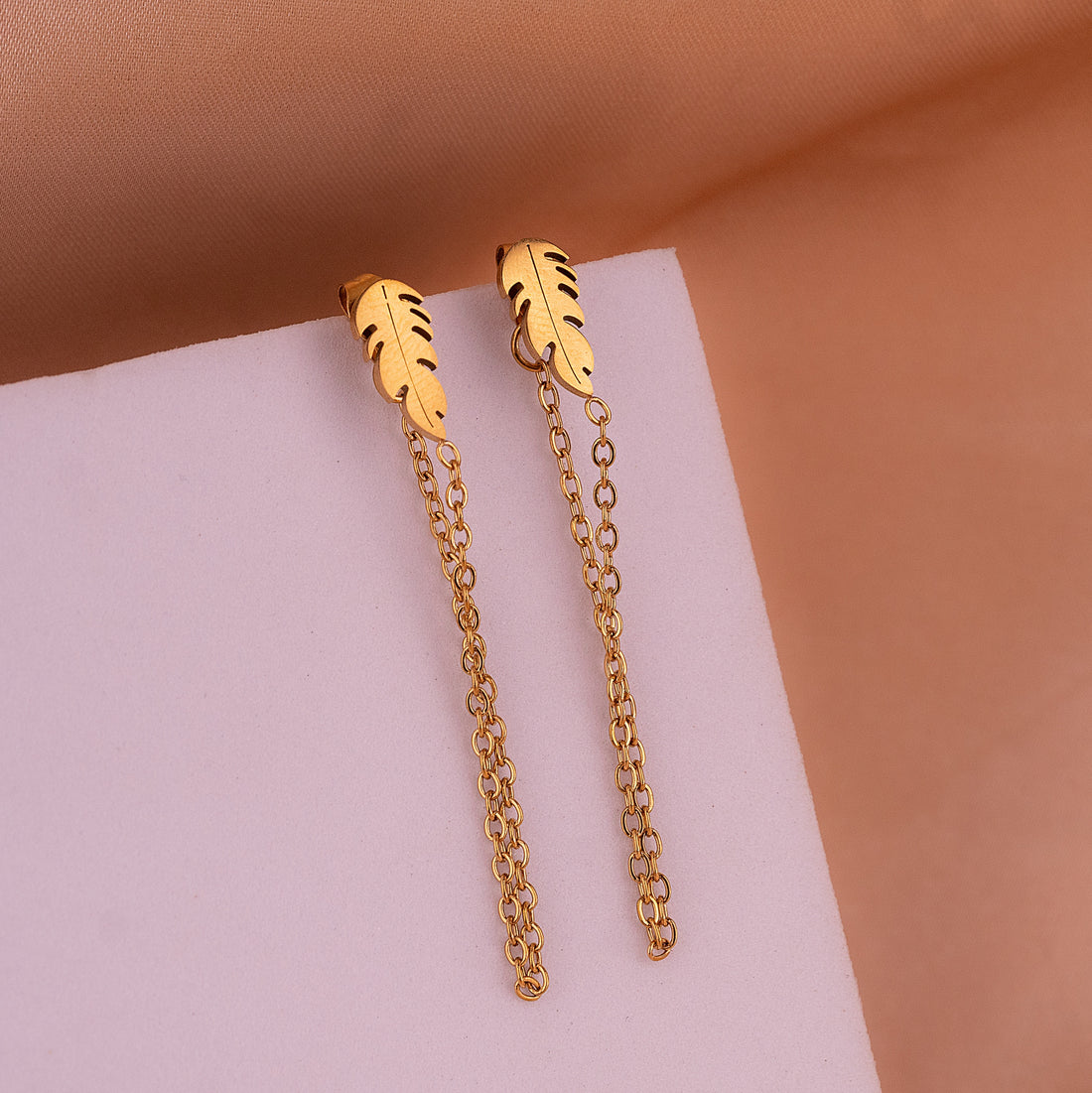 Aretes Hojas Cadenas Dorados Ref: B109