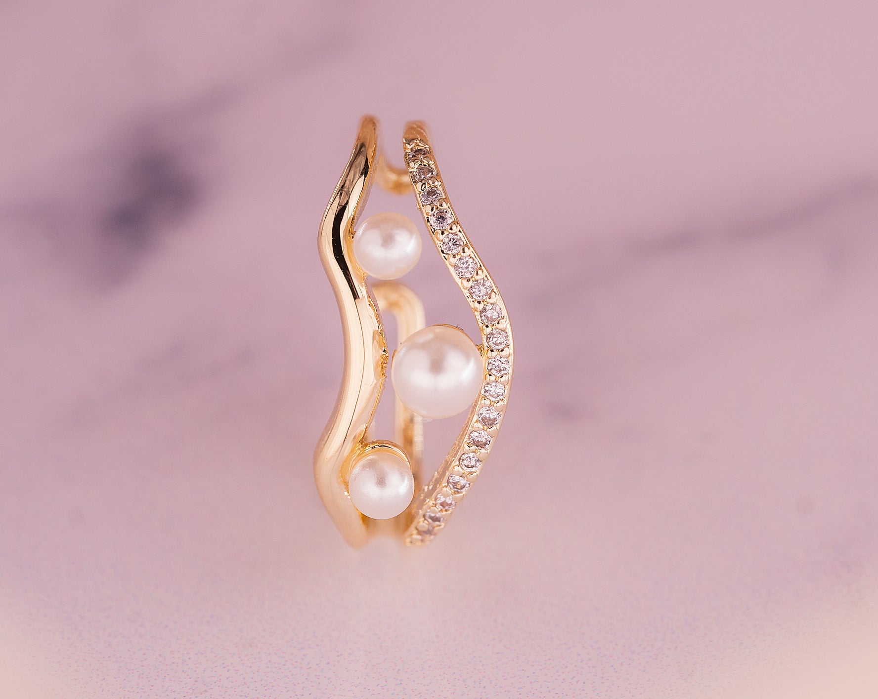 Ear Cuff Greta Dorado Ref: E150