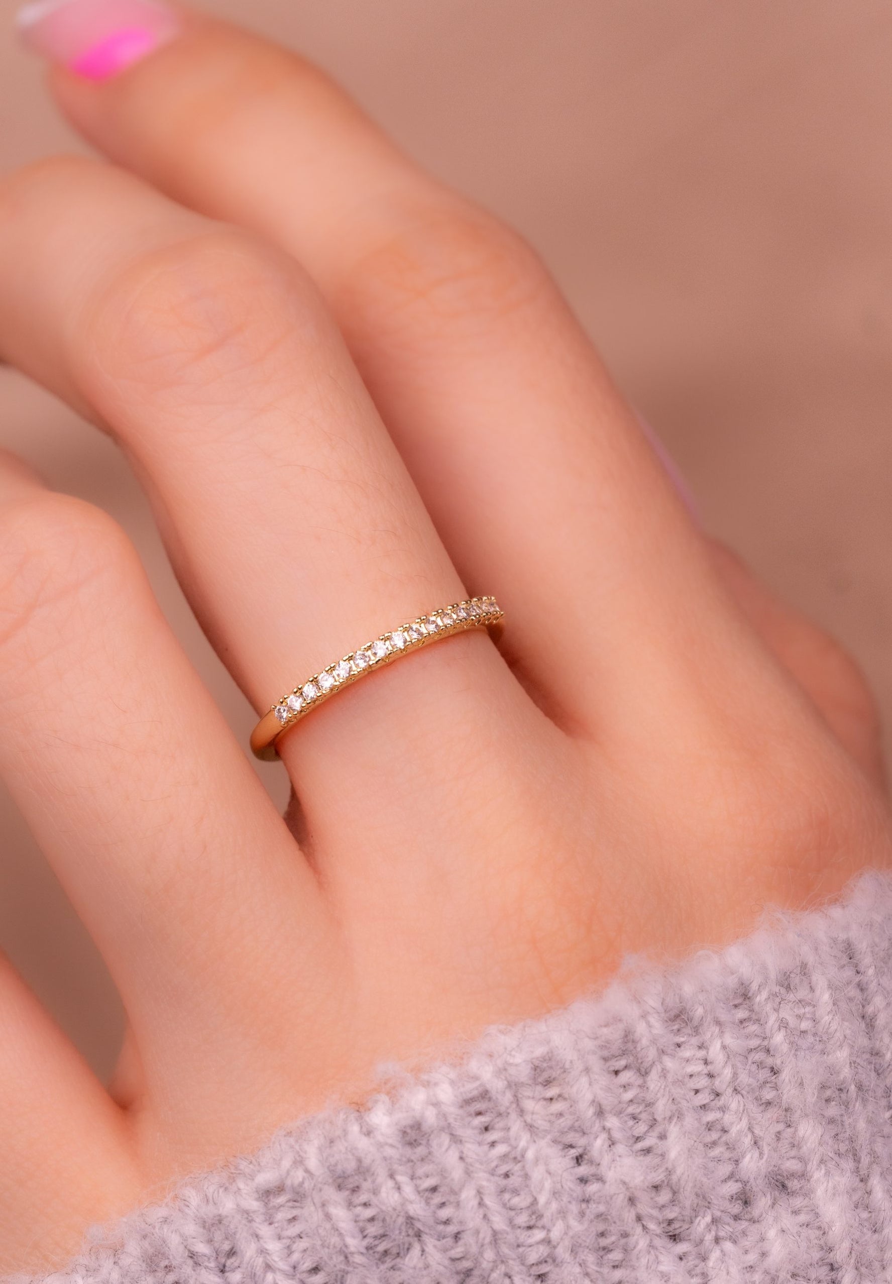 Argolla Dorada Circones Blancos Ref: A583