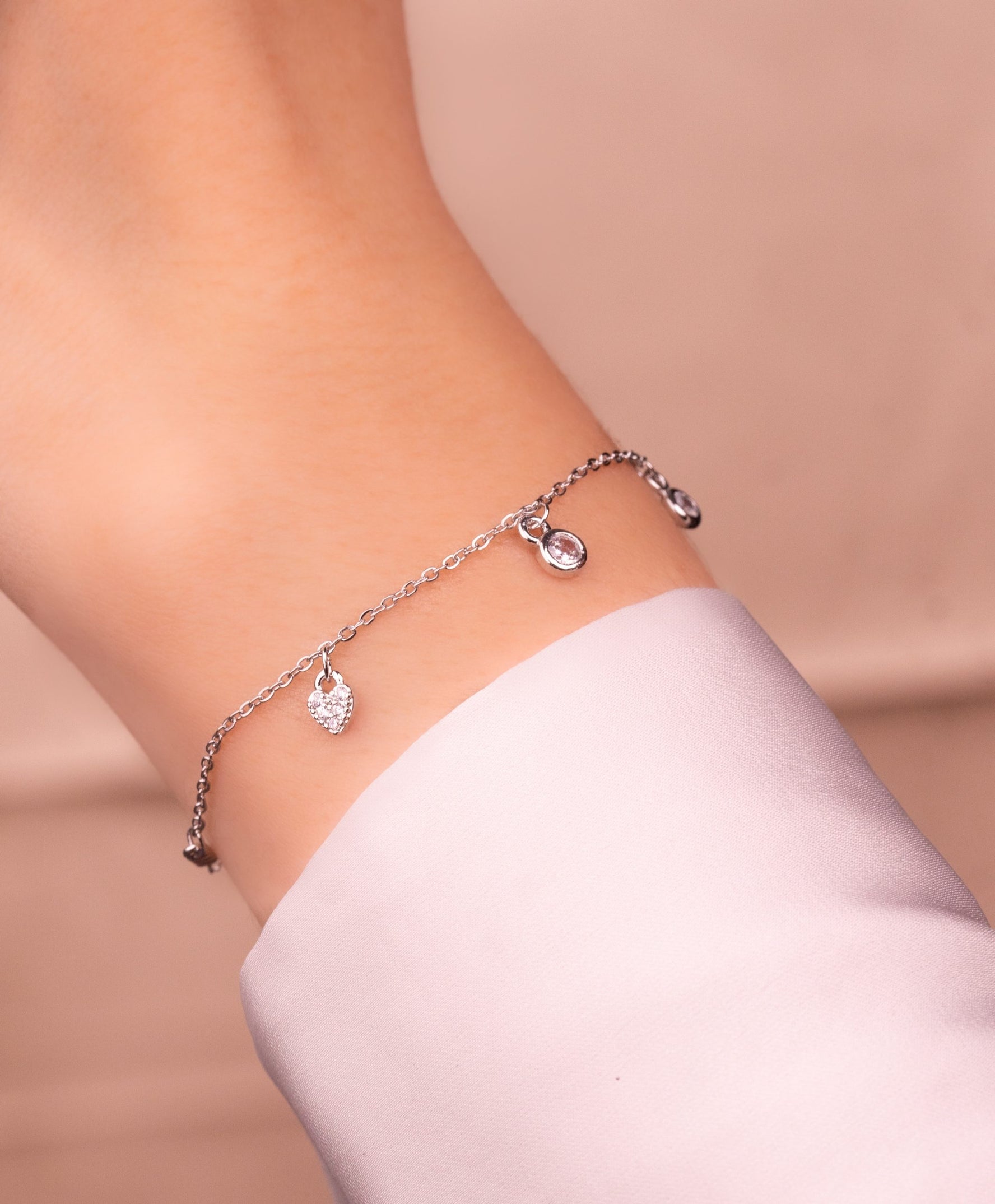 Pulsera Corazón Circones Plateada Ref: I230